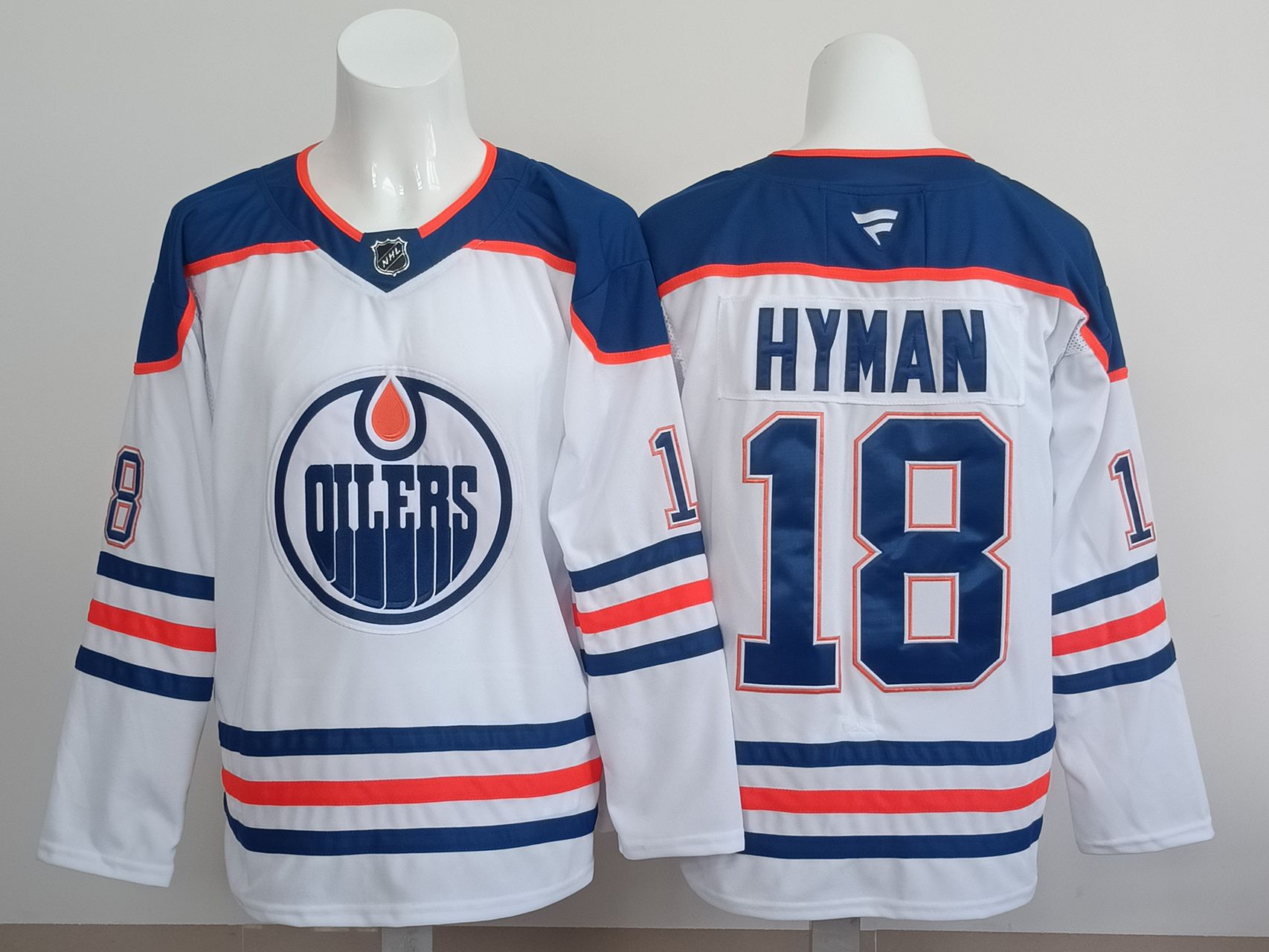 Men 2025 Edmonton Oilers 18 Hyman White Fanatics Home Premium NHL Jersey style 1